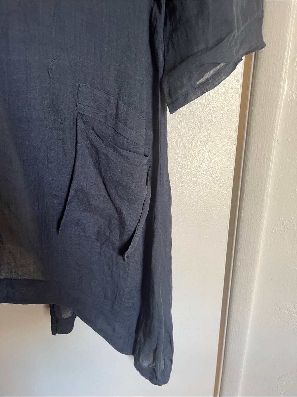 Lightweight Navy Button-Front Long Blouse - Picture 4 of 4